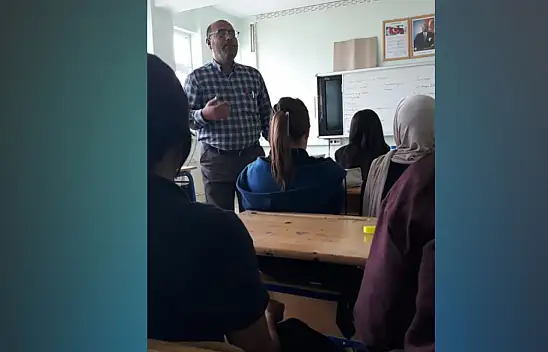 Konyalı öğretmenden öğrencilere konferans