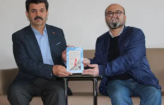 Konyalı Yazar Zafer Karakuş, Cumhuriyetin 100'üncü yılına özel kitap çıkarttı!