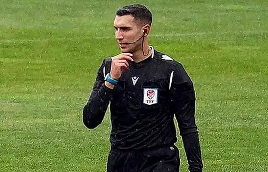 Konyaspor-Başakşehir karşılaşmasını yönetecek hakem belli oldu!