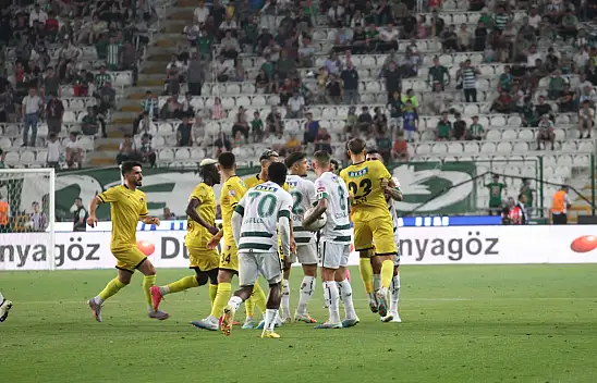 Konyaspor - İstanbul maçında tartışma çıktı
