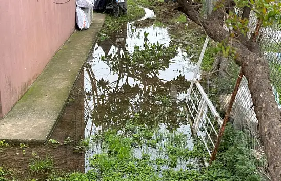 Koski ekipleri Hatay'da kanal taşkınına müdahale etti