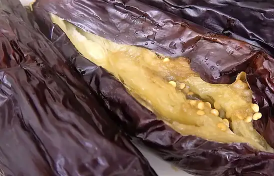 Közlenmiş patlıcanı böyle saklayın! Kış boyu bozulmuyor ve asitlenme yapmıyor