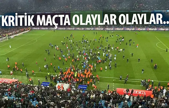 Kritik maç sonu saha karıştı!