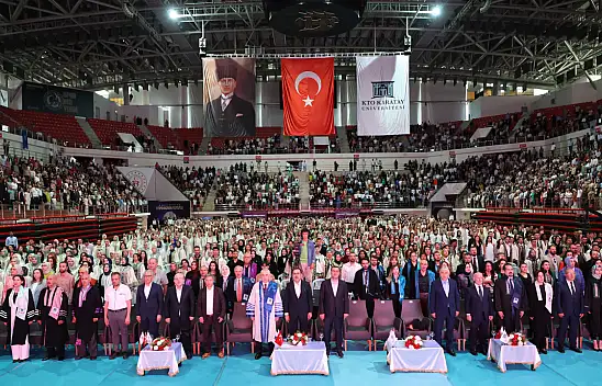 KTO Karatay Üniversitesi 12. dönem mezunlarını verdi
