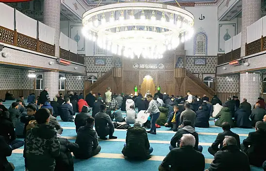 Kulu'da Regaib Kandilinde camiler dolup taştı