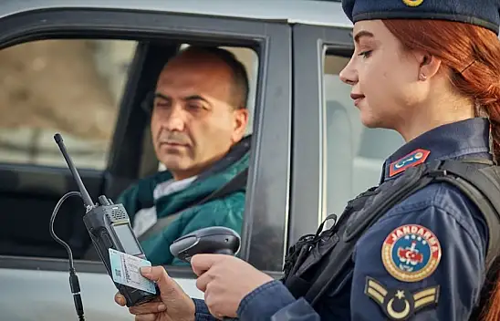 Lise Diploması Olan Koşsun: JANDARMA Kadın-Erkek Memur Alıyor!