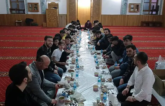 Lise Medeniyet Akademilerinde Ramazan Dolu Dolu Geçiyor