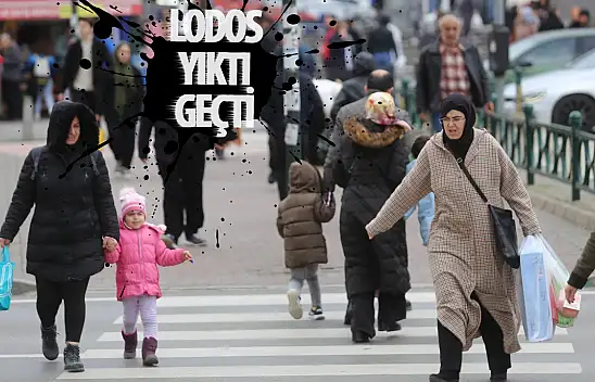 Lodos etkili oldu: İnsanlar yürümekte zorluk çekti!
