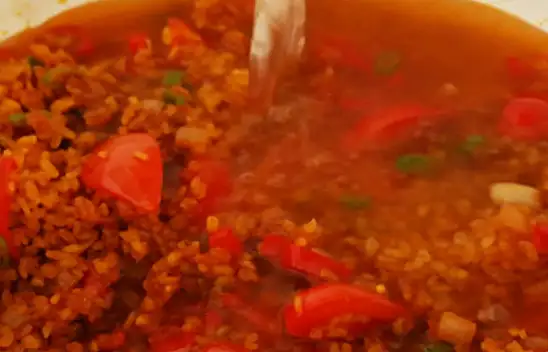 Lokanta usulü * meyhane pilavının * sırrı meğer buymuş. Kebapçılar tencereye 1 kaşık ekliyor…