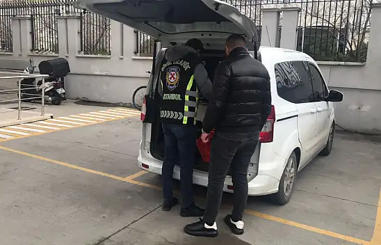 Makas atarak tehlike saçan sürücüye ceza kesildi