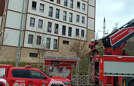 Malatya'da korkutan yangın! 8 kişi hastanelik oldu
