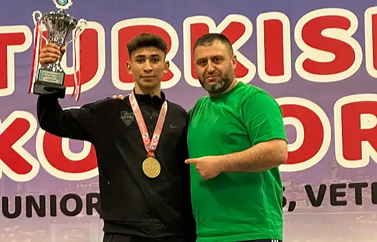 Meram Belediyesporlu Emircan'dan altın madalya