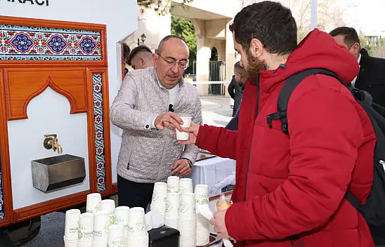 Meram'dan üniversite öğrencilerine sıcak çorba ikramı!