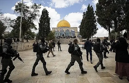 Mescid-i Aksa'ya Fanatik Yahudilerden baskın
