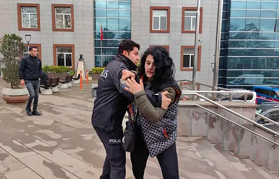 Motosiklet hırsızı kendisini görüntülemek isteyen gazetecilere saldırdı