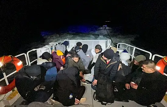 Muğla'da 17 düzensiz göçmen kurtarıldı!