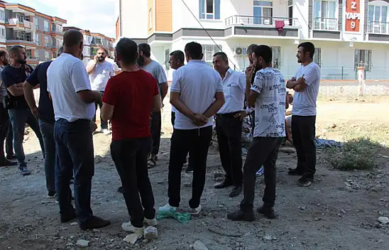 Müteahhid fena dolandırdı