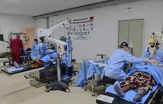 Nijerli vatandaşlara Türk sağlık ekibinden sağlık hizmeti