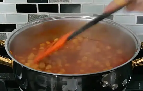 Nohutun lezzetini 5'e katlayan tüyo… Üstelik gaz yapmıyor ve dağılmasını önlüyor!