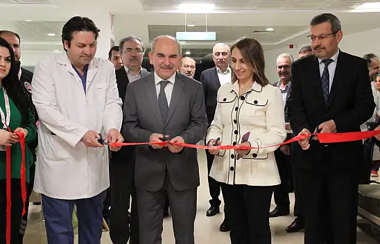 Numune hastanesinde ki hastalıklı dokular sanat eserine dönüştü