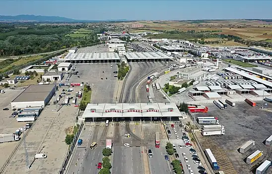 O bakanlıktan Türkiye'ye yabancı plakalı araçlarıyla gelecekler için hatırlatma