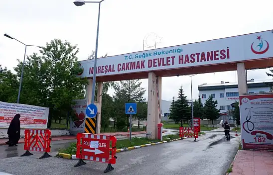O ilimizde Devlet Hastanesi deprem riski sebebiyle kapatıldı