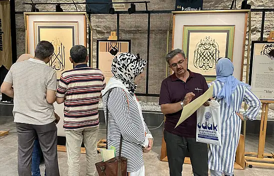 O sergi Konya'da sanatseverlerle buluştu
