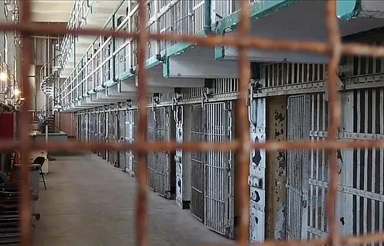 O ülkede mahkumlar açlık ve susuzlukla karşı karşıya