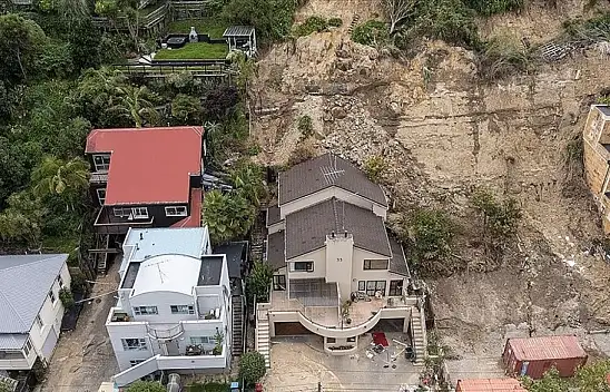 Sel nedeniyle o ülkede  acil durum ilan edildi