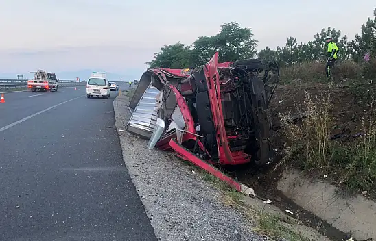 Ölümlü kaza: Konya plakalı tır ve yolcu otobüsü çarpıştı