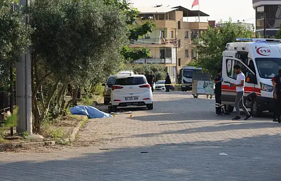 Önce eşini sonra kendini vurdu