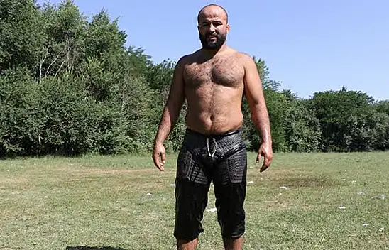 Orhan Okulu kimdir? Kaç yaşında? Orhan Okulu boyu ve kilosu kaç? Orhan Okulu'nun eşi kimdir?