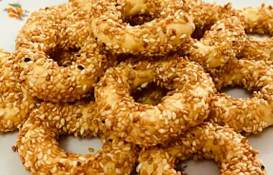 Pastane usulü kıyır kıyır tuzlu kurabiye… Karışıma ekleyince ağızda dağılıyor