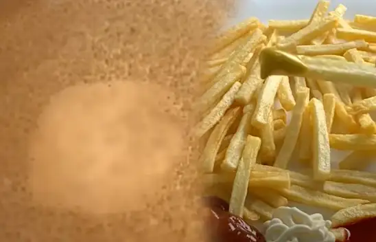 Patatesleri beklettiğiniz soğuk suya iki damla damlatın. Patatesler çıtır çıtır oluyor…