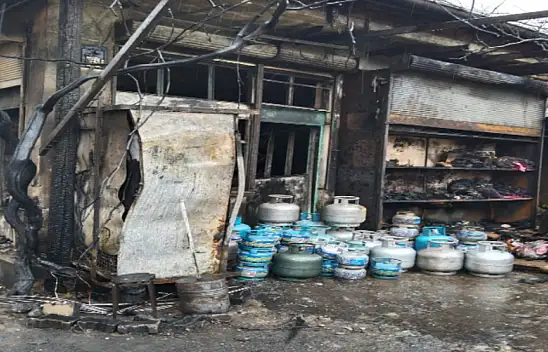 Akşehir'de patlayan trafo bakkal dükkanında yangın çıkardı: 1 ölü