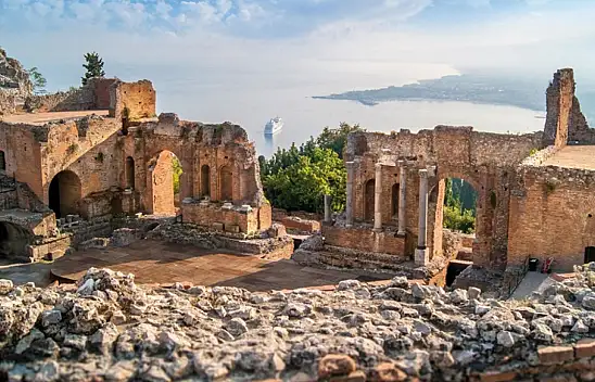 Pompeii Antik Kenti: Tarihin Donmuş Anı