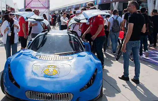 Selçuk Üniversitesinin hidromobil aracı Kürşat büyük ilgi görüyor