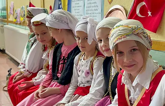 Selçuklu Belediyesi Donji Vakuf'ta  Türkçe sınıfı açtı