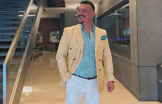 Şenol İpek kimdir? Şenol İpek nişanlısı Sevil S. kimdir? Şenol İpek sevgilisi kimdir?