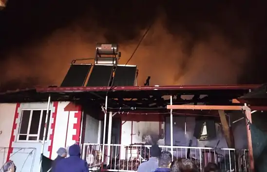 Sobadan sıçrayan yangın evi yaktı