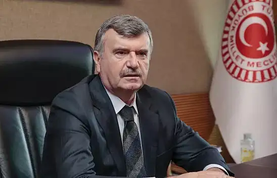 Tahir Akyürek kimdir?