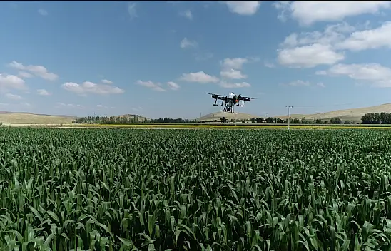 Tarlalarda ilaçlamada bu teknololoji kullanılıyor