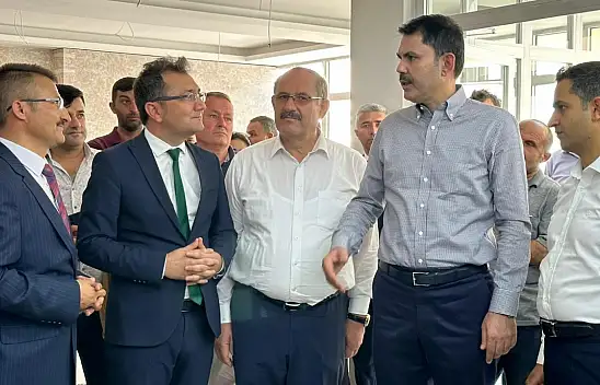 TBMM Çevre Komisyonu Başkanı Kurum, adının verildiği okulu ziyaret etti