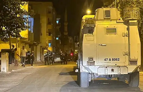 Teröristler kendini patlattı