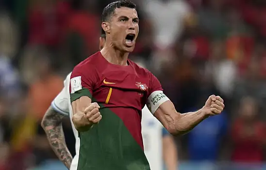 TIKLA-İZLE! Cristiano Ronaldo'dan Kameramana: Ne yapıyorsun sen?