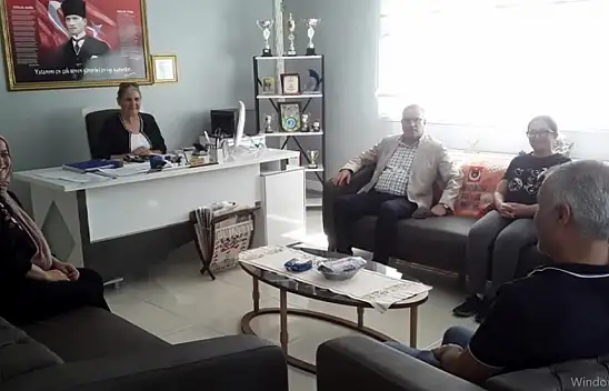 Topaloğlu, Akşehir'de okul ziyaretlerinde