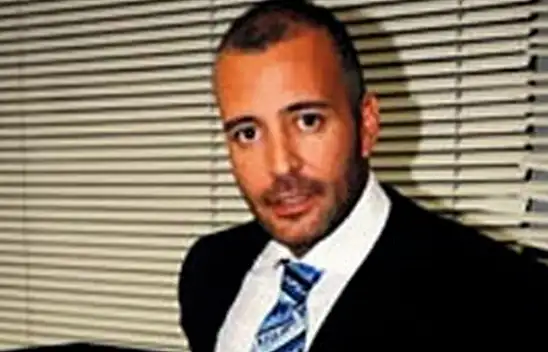 Tuncer Öztarhan kimdir? Tuncer Öztarhan kiminle evli? Eşi kimdir? Tuncer Öztarhan'ın kardeşleri kimler?