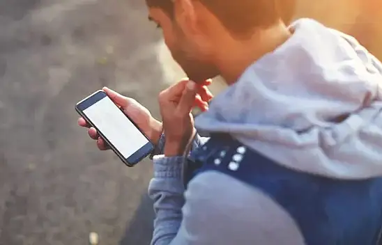 Türkiye 5 dakikada bir telefona bakıyor