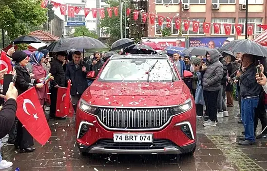 Türkiye'nin yerli otomobili Togg Bayburt'ta tanıtıldı