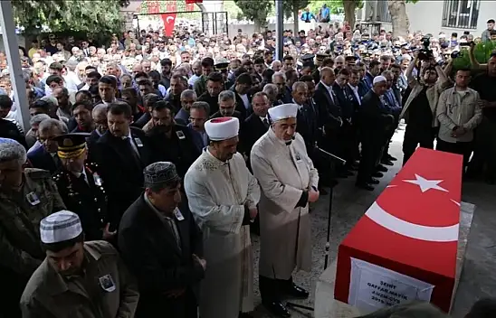 Türkiye şehitlerini uğurluyor